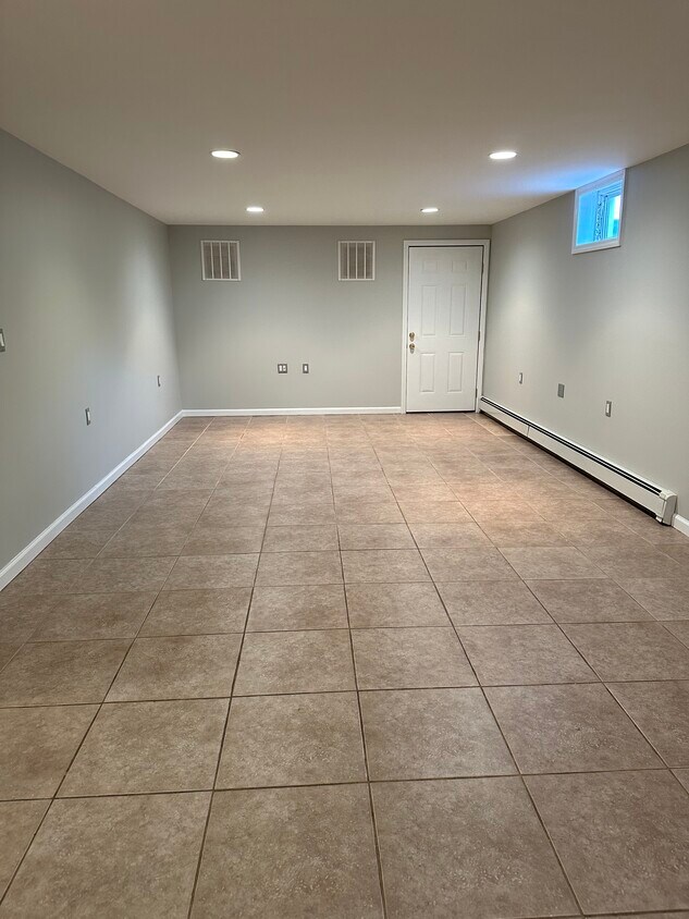 27 Southview Cir Unit 27, Lake Grove, NY 11755 27 Southview Cir