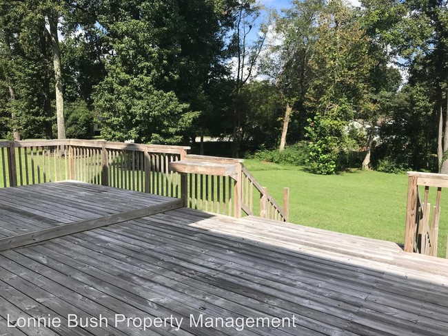 Building Photo - 5 br, 3.5 bath House - 105 Hamer Rd