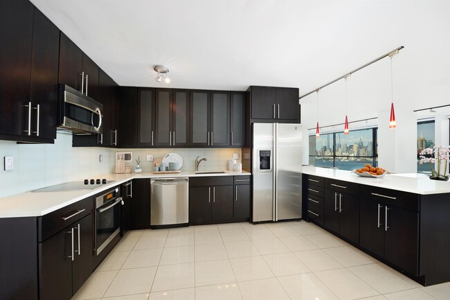 Foto del edificio - 380 Mountain Rd