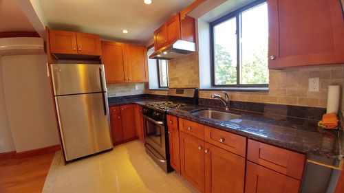 Foto del edificio - 219 24th St