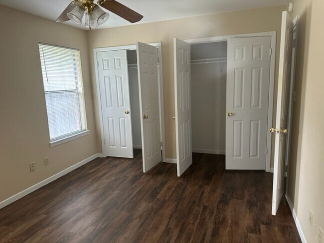 Foto del edificio - 2500 Westminster Dr