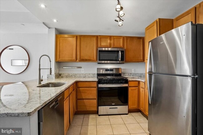Building Photo - 350 G St SW