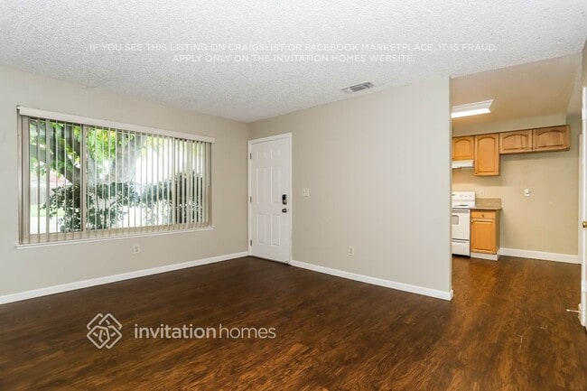 Building Photo - 9926 Burline St