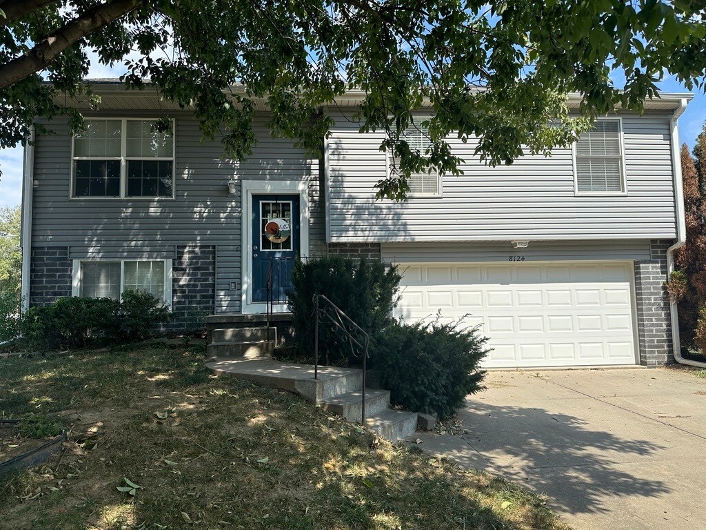 Primary Photo - 8124 Hanover St