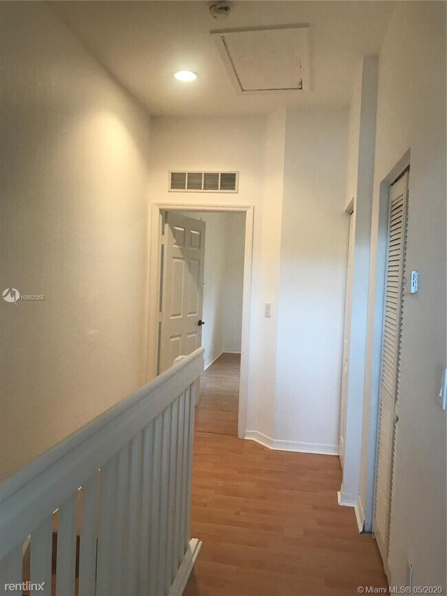 Foto del edificio - 2 br, 2.5 bath Condo - 13362 SW 42nd St