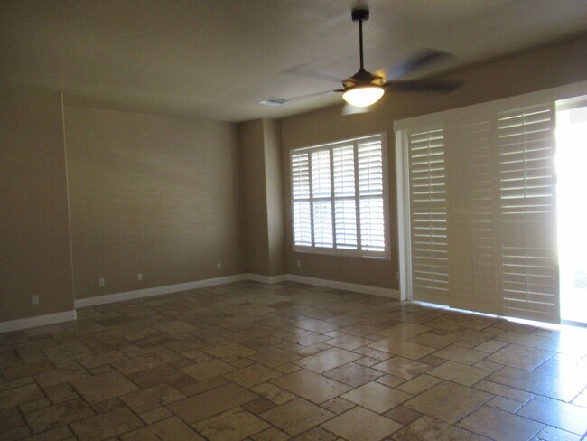 Foto del edificio - 4 Bedroom Home in Gilbert
