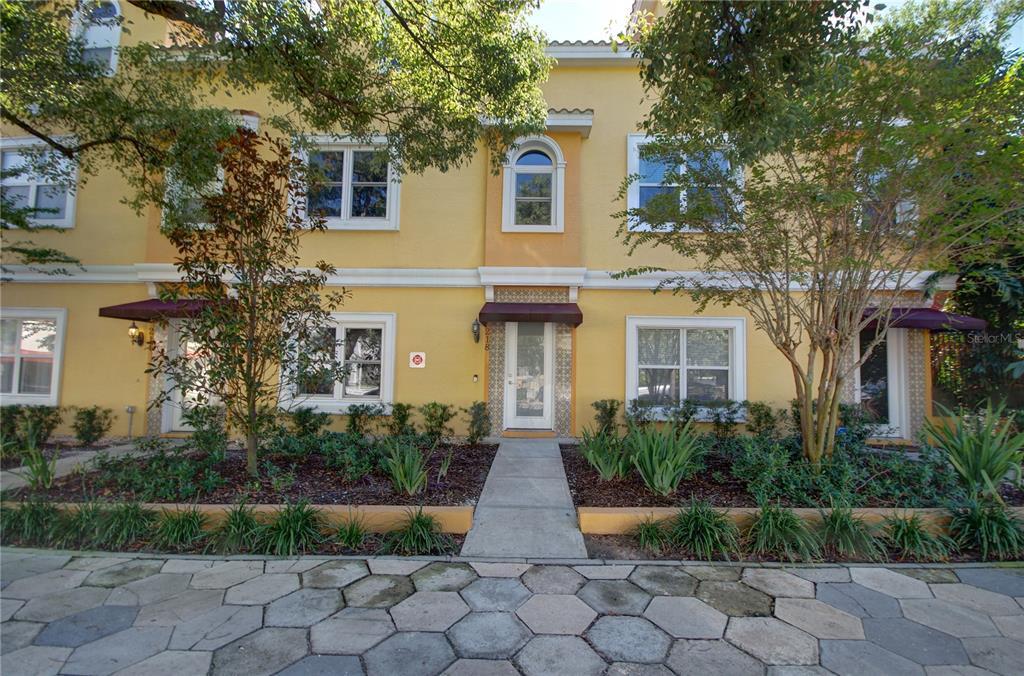 Foto principal - 218 7th Ave N