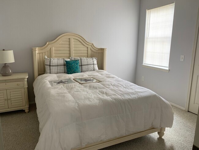 Habitación de invitados - 5692 Star Rush Dr
