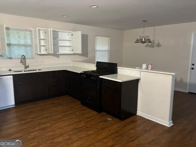 Building Photo - 2318 Cherokee Valley Cir