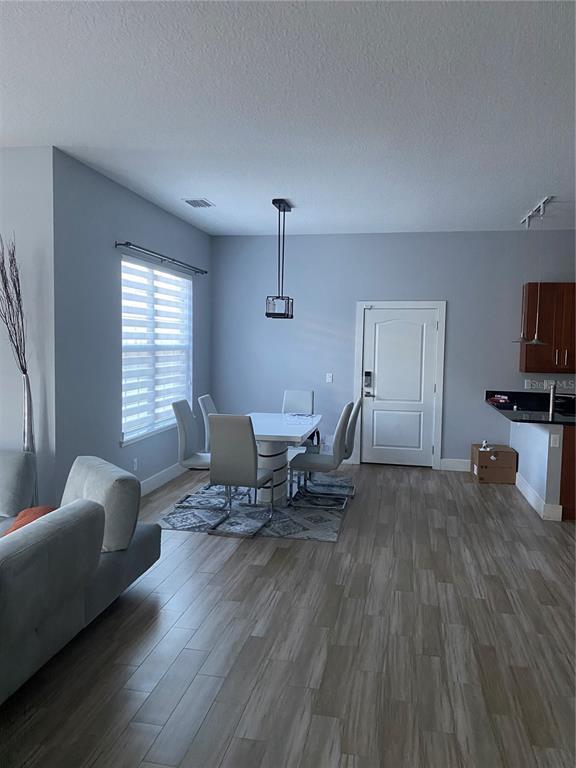 Foto del edificio - 2251 Nairn Dr
