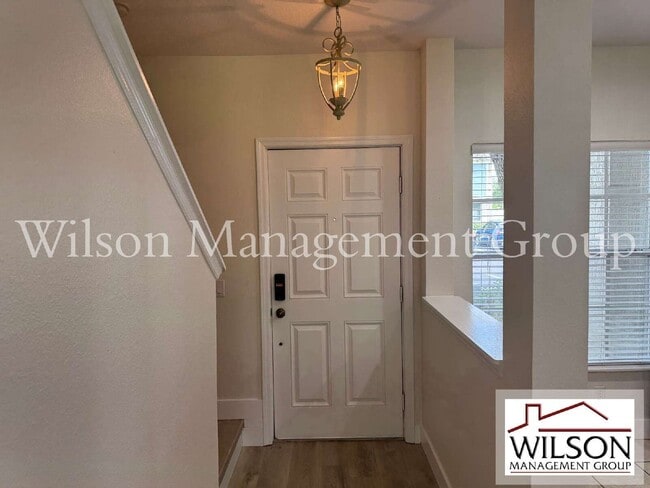 Building Photo - 10328 Manderley Way