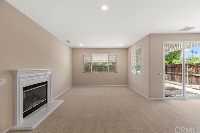 Foto del edificio - 110 N Rose Blossom Ln