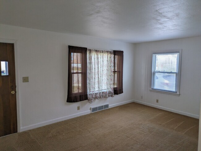 Foto del edificio - 807 Sycamore Ln