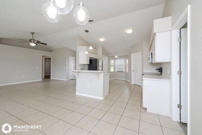Building Photo - 102 ASHLEY LOOP, DAVENPORT, FL 33837