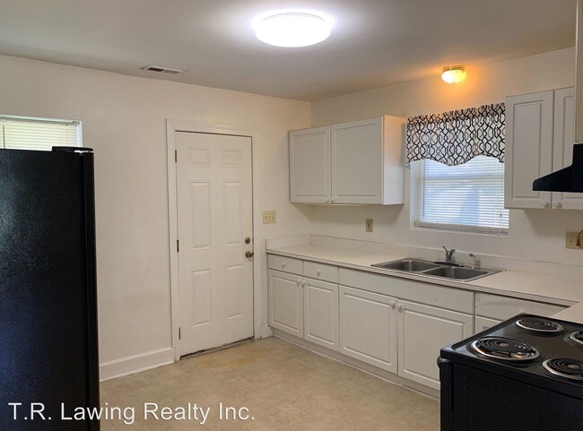 Building Photo - 3 br, 1 bath House - 1739 Masonic Drive