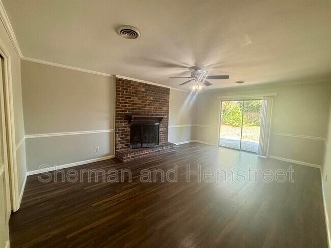 Foto del edificio - 4047 Indian Creek Rd
