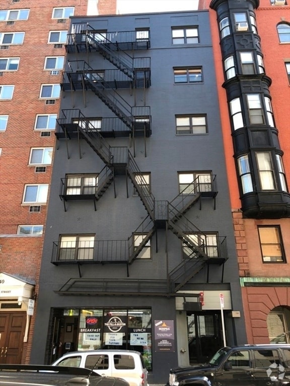 Building Photo - 149 Bowdoin St