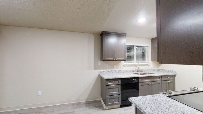 Foto del edificio - 1510-1512-1512 151st St Ct S