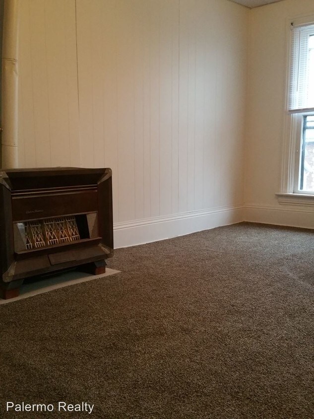 Primary Photo - 822 Chestnut St