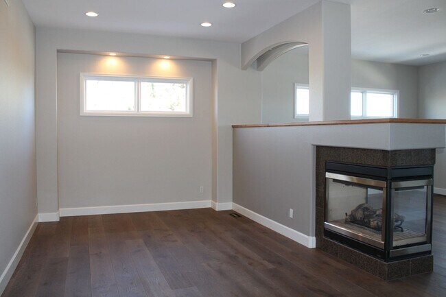 Foto del edificio - 8236 Hidden Cove Ct