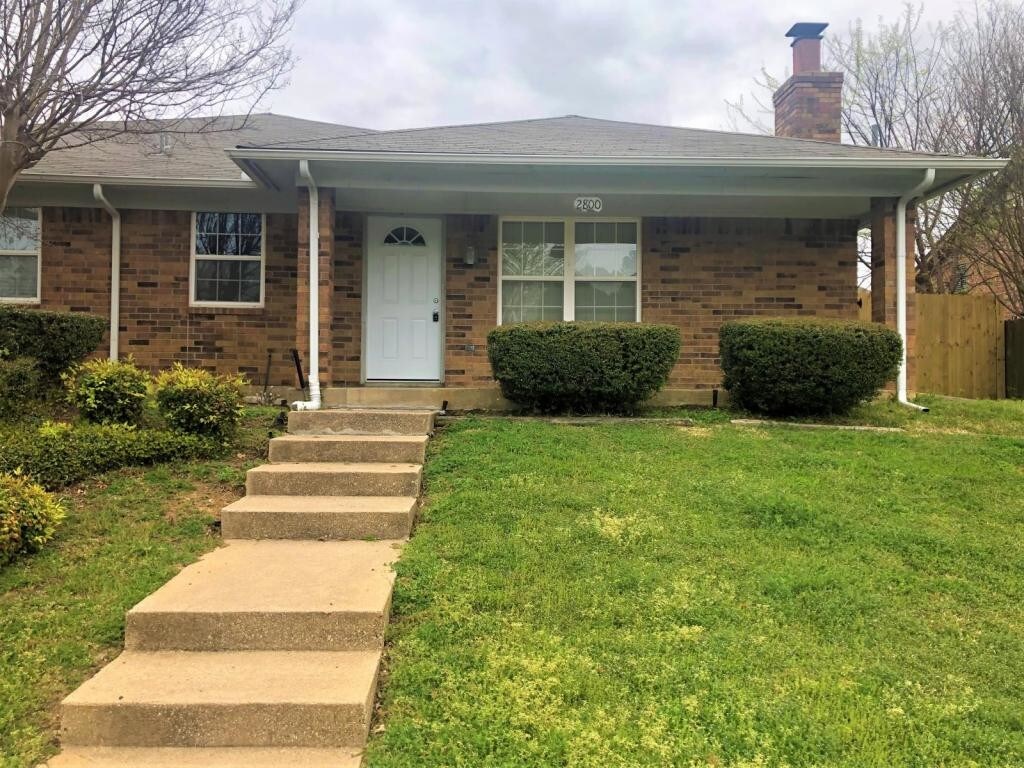 Foto principal - 2800 Shady Grove Dr