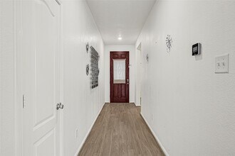 Building Photo - 25514 Ramsey Heights Way