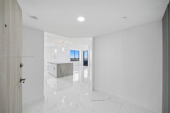 Foto del edificio - 1330 West Ave