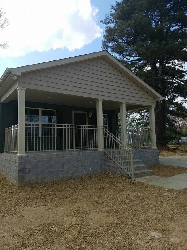 Primary Photo - 2460 Old Tullahoma Hwy