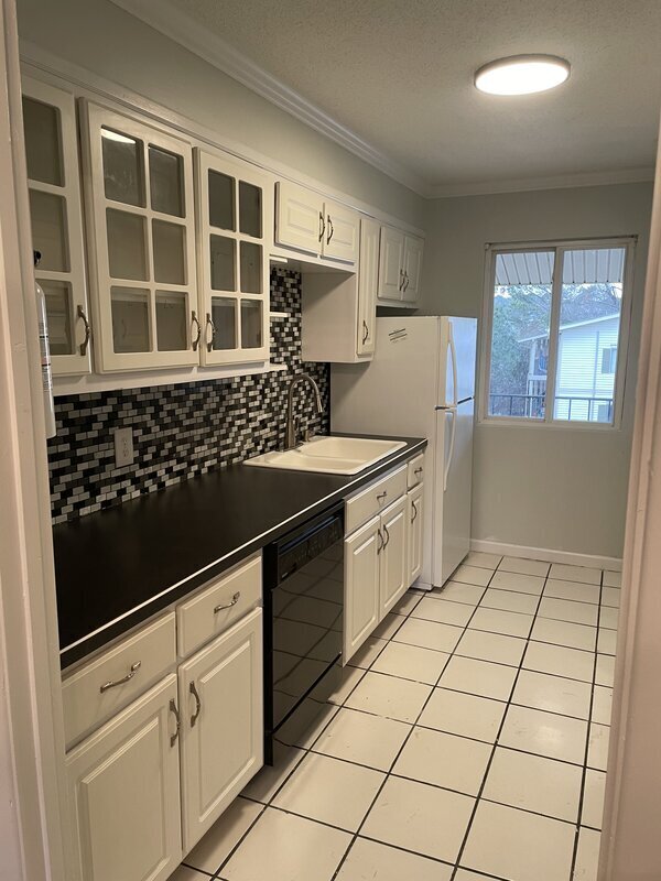 Foto del edificio - 1208 Bush River Rd