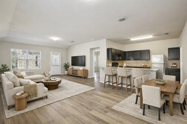 Building Photo - 13205 Henneman Dr