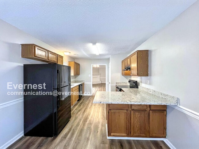 Building Photo - 285 Gaslight Cove
