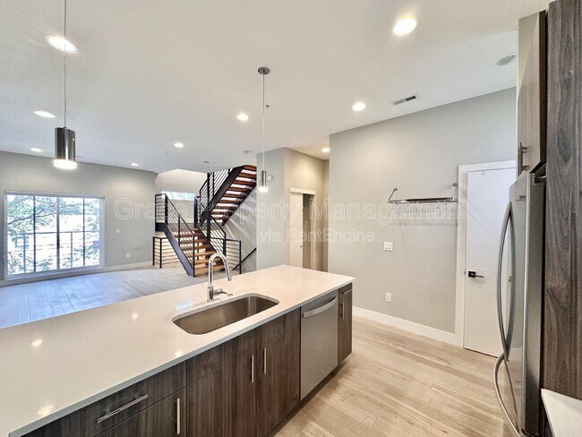 Foto del edificio - 3360 W 38th Ave