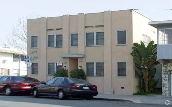 Building Photo - 44 N Alboni Pl
