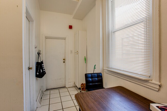 Foto del edificio - 919 S 8th St