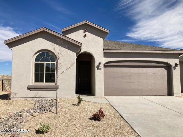 Foto principal - 4701 Elsinore Ave