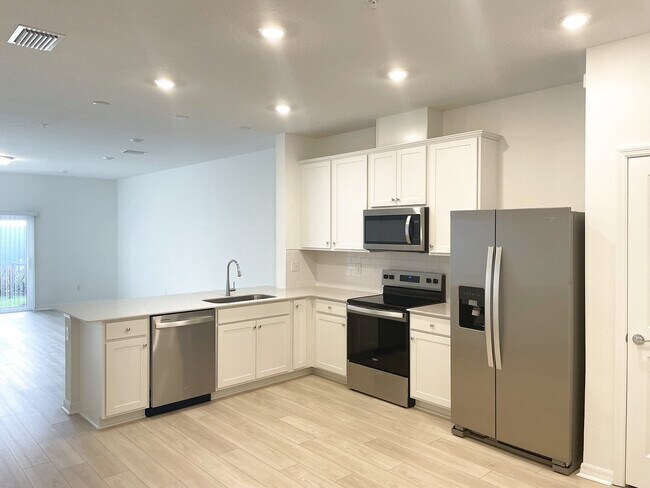 Foto del edificio - 4421 Jetty Ln NE
