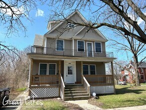 Building Photo - 4437 Avery St