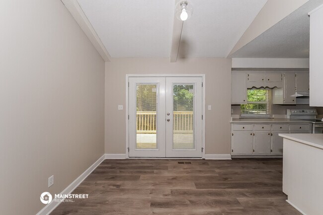 Building Photo - 5140 Willow Ridge Dr