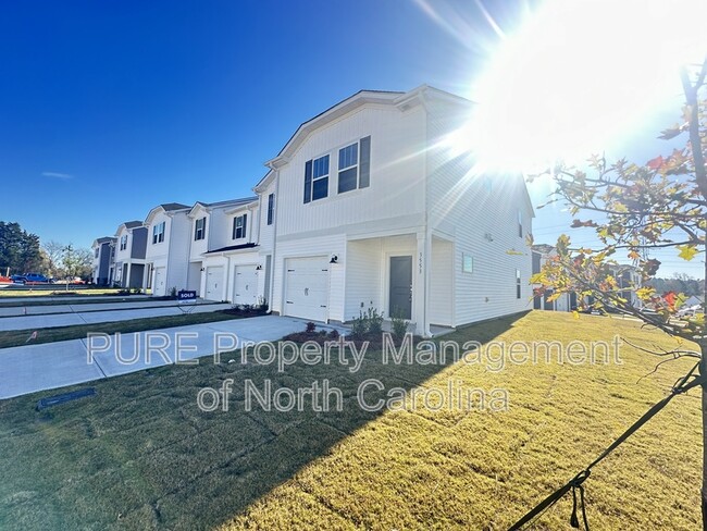 Building Photo - 3553 Backwater St