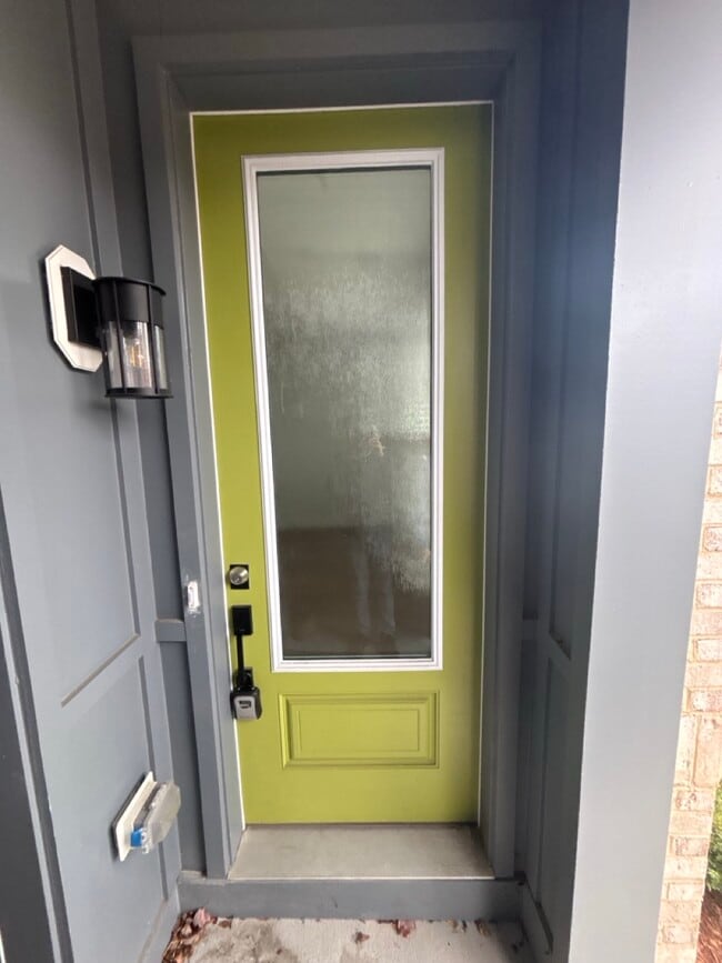 Building Photo - 43396 Farringdon Sq