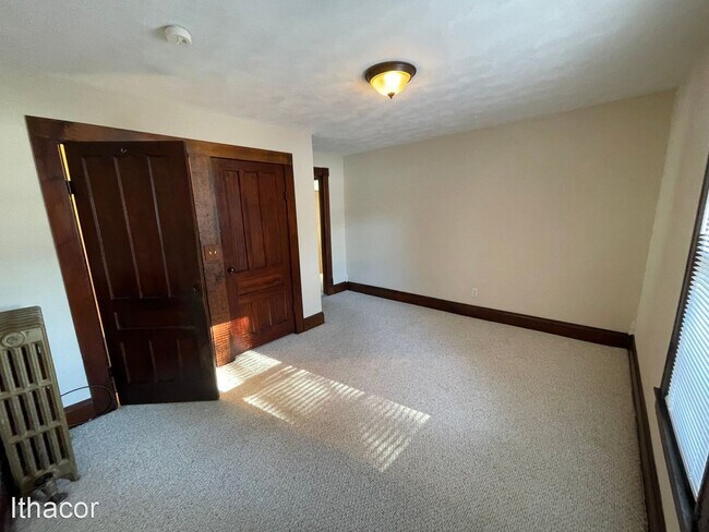 Building Photo - 4 br, 2 bath House - 13 Harrington Ave