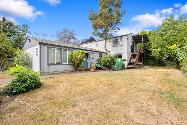 Building Photo - 237-05