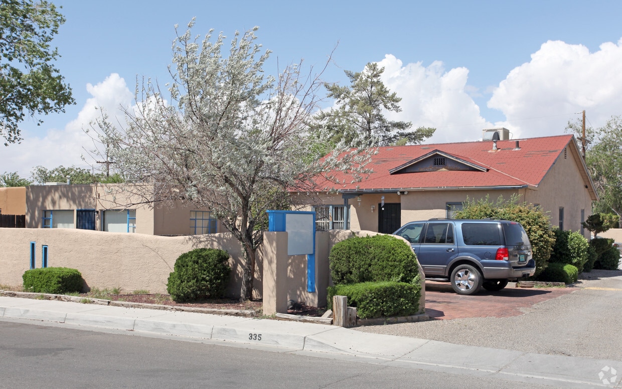 Primary Photo - Espanola Apartments