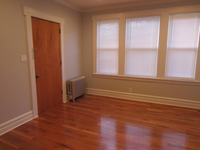 Building Photo - 204 Columbia Ave