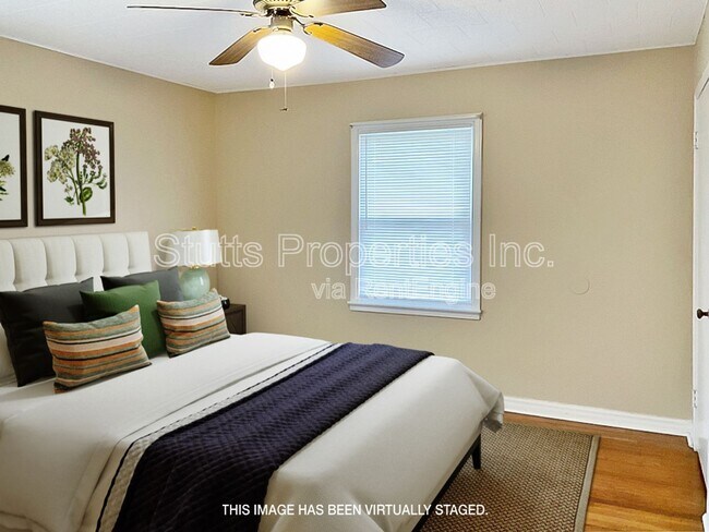 Foto del edificio - 3407 Pine Cir