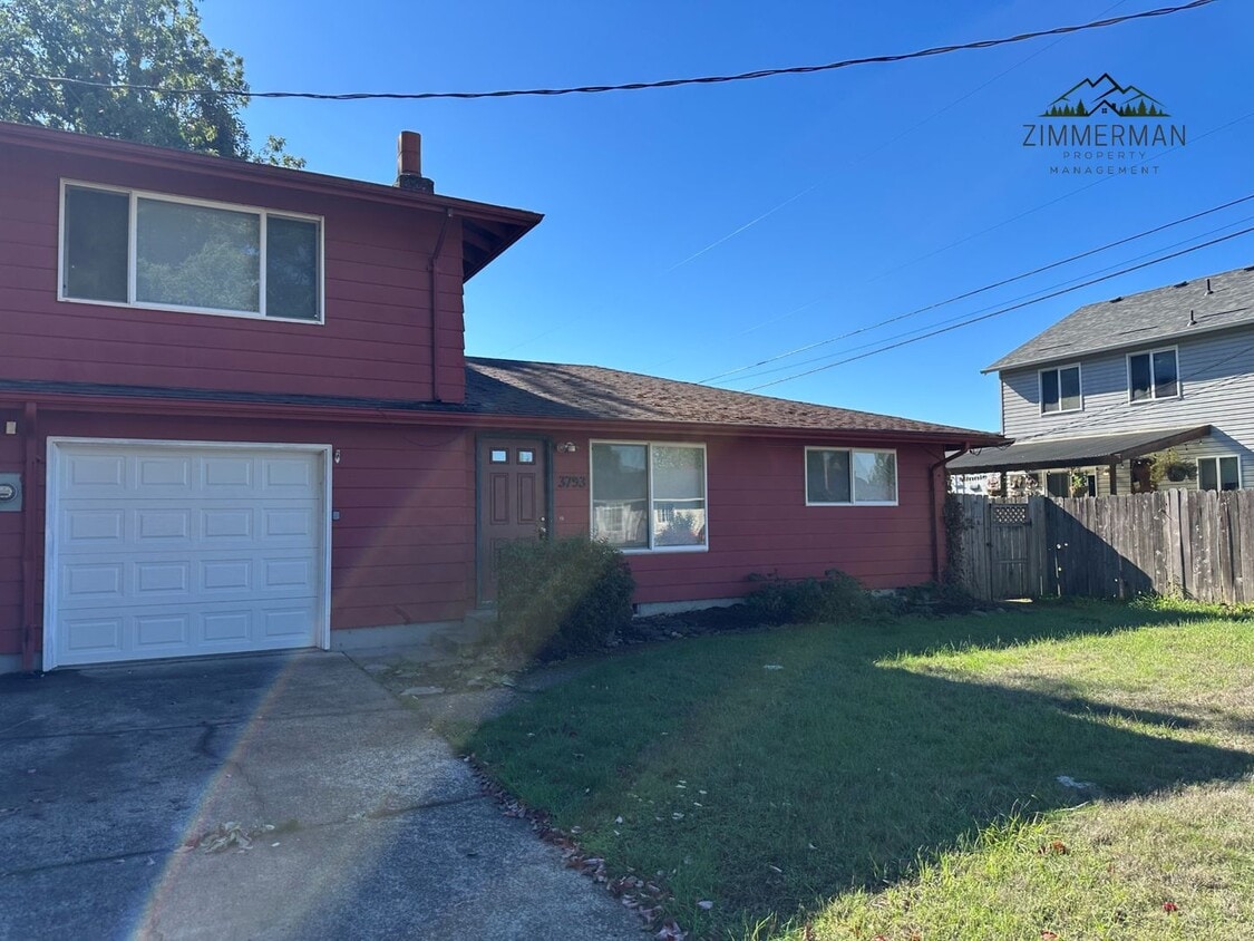 Photo - 3793-3795 Redwood Dr (Springfield, OR)