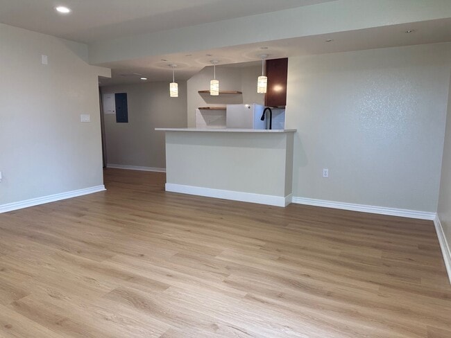 Building Photo - 4533 Idledale Dr
