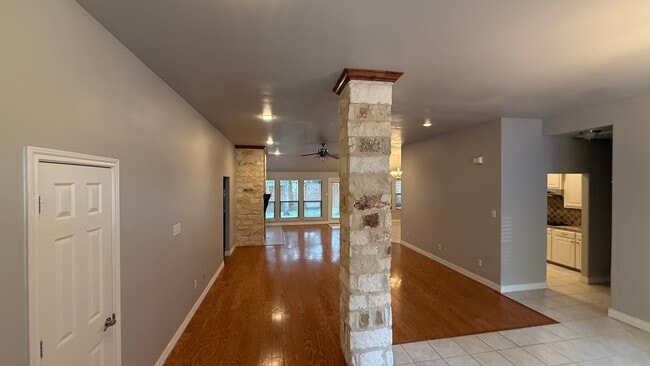 Foto del edificio - 1416 Shirley Way