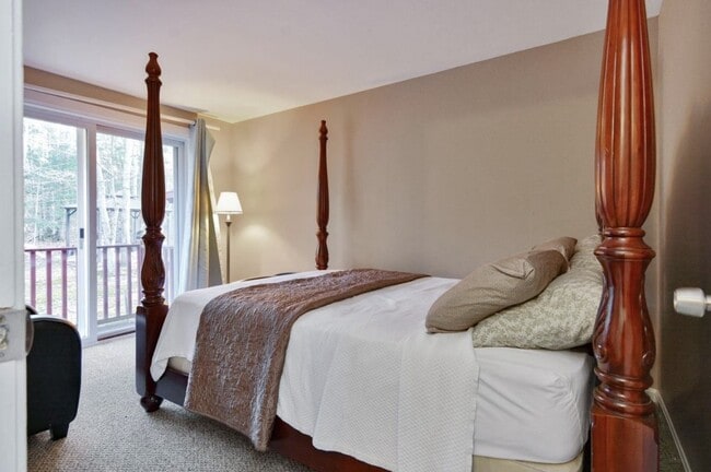 Foto del edificio - 103 Washington Rd