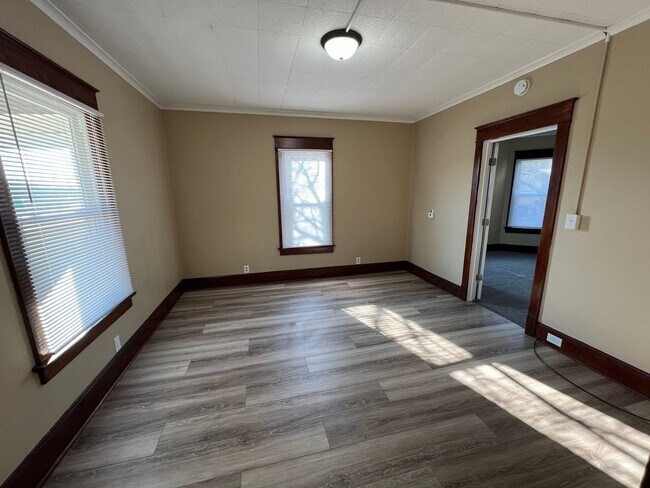 Foto del edificio - !3 Bedroom in Moline Ready August 1st!